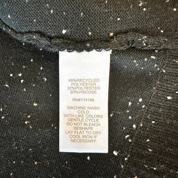 Chloe & Jasmine Waffle Knit Cardigan Black Size Small Large Pockets Speckled NWT - Picture 7 of 10